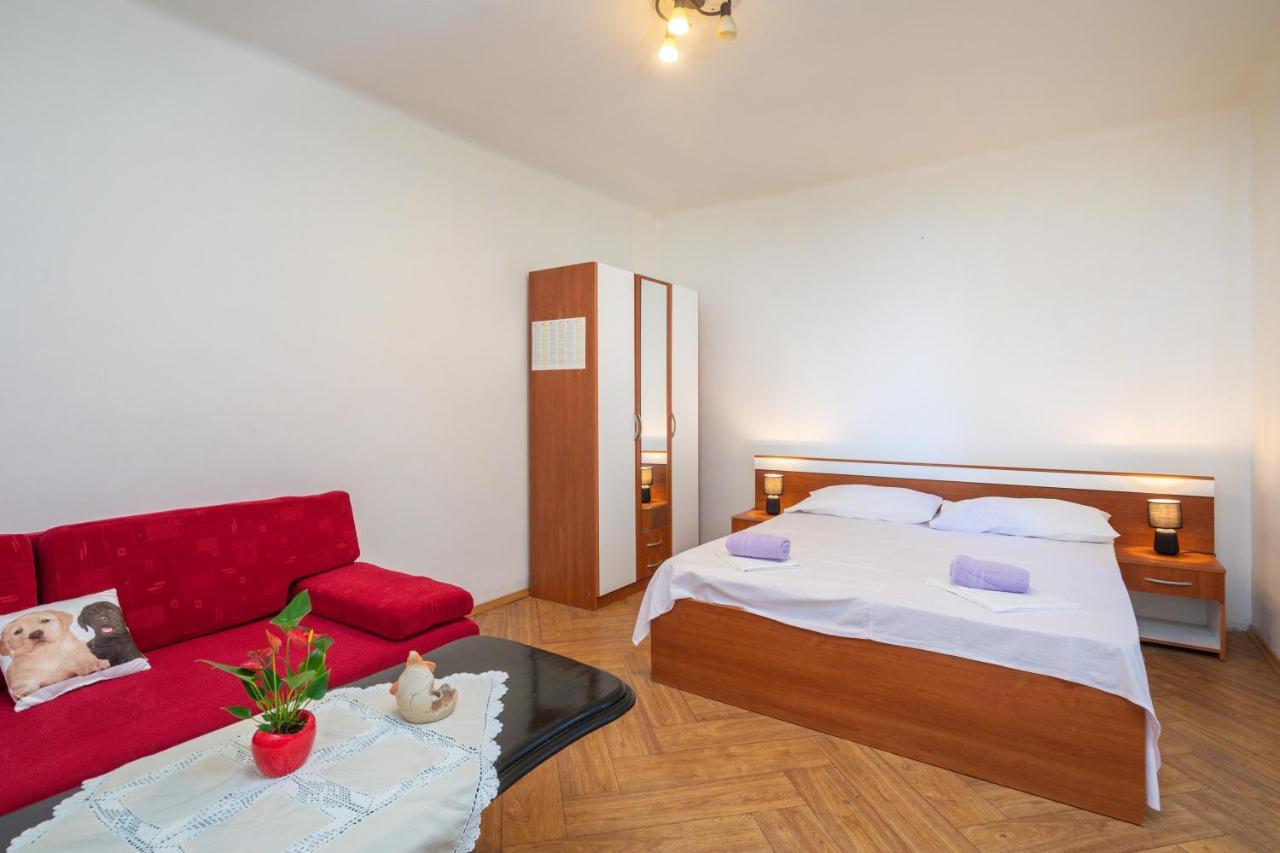 Beach Apartments "Bili Cvitak" Duće Exteriér fotografie